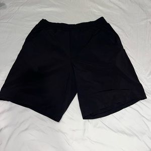 MENS Lululemon shorts Size M Black
